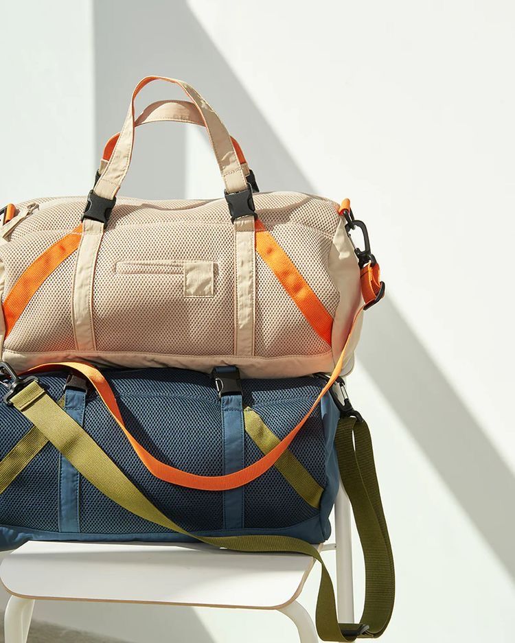 TRAVEL BAG